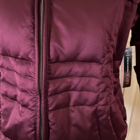 St. John’s Bay puff hooded jacket size medium NWT - Picture 2 of 14